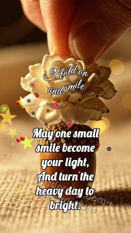 Hold on and smile: Cream Rosette Crowns Acorn
