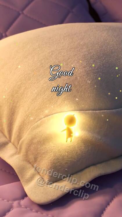 Good night: Moon Pillowcase Dims Glint