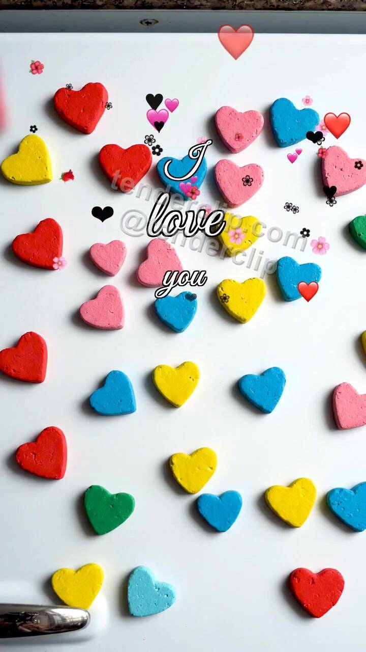 Animated greeting card about I love you: Magnet Hearts