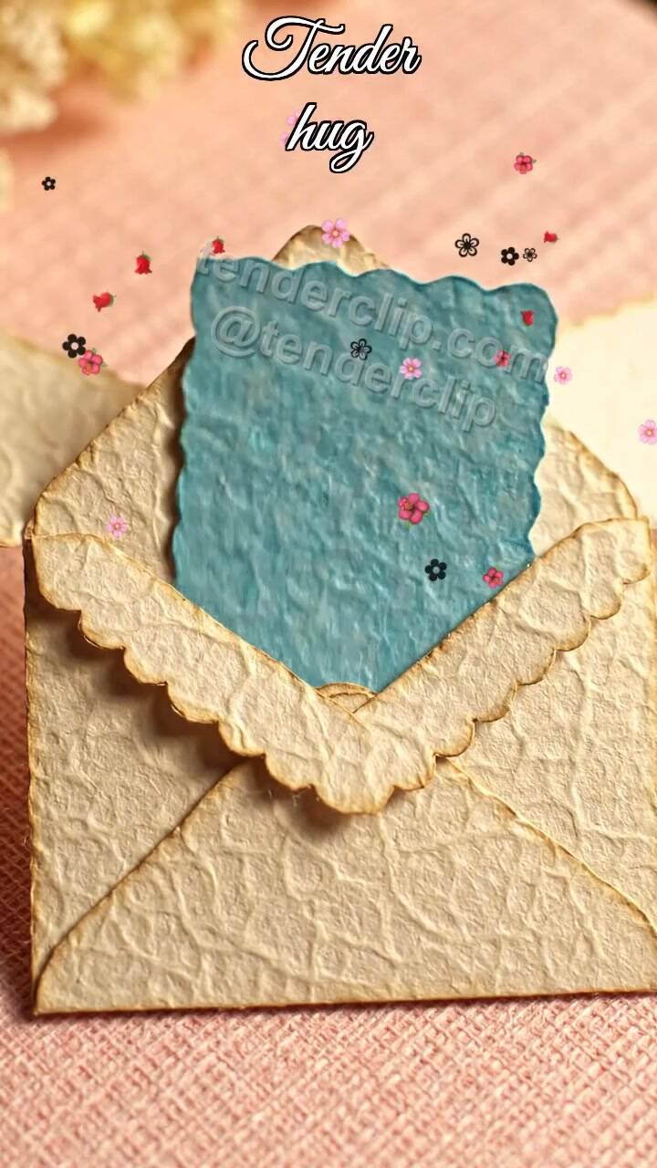 Animated greeting card about Tender hug: envelope hugs a card